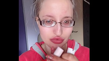 Bimbo giantess with lipstick and banana