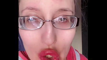 Bimbo giantess with lipstick and banana