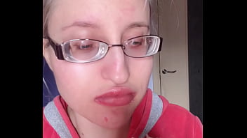 Bimbo giantess with lipstick and banana Bimbo giantess with lipstick and banana