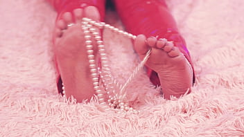 Cowgirl masturbation and latex fetish big ass milf arya grander