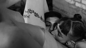 Threesome for foot sex