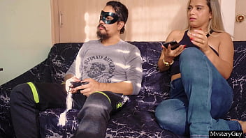 My girlfriend doesnt let me play she rubbed her head on my cock so i fuck her mouth