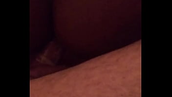 Novinha preta dando o cu