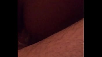 Novinha preta dando o cu