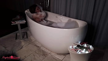 Xxxmas bubble bath