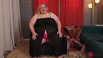 Ssbbw vivienne rose gets fucked by a machine