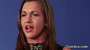 Insatiable sweetie enjoys a deepthroat and tonn of love juice on her face