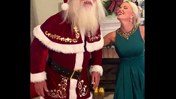 I know the real santa moulanrouge3