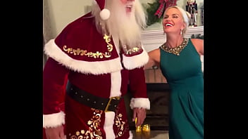 I know the real santa moulanrouge3