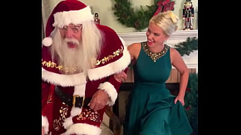 I know the real santa moulanrouge3