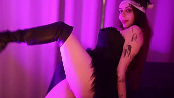 Goth grinch girl on the naughty list gets her stocking stuffed