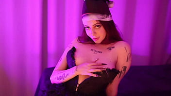 Goth grinch girl on the naughty list gets her stocking stuffed