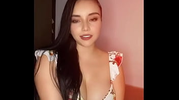 Big pawg boobs shaking tits