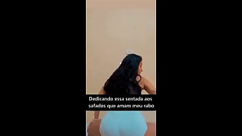 Sou a rabuda de shortinho