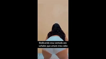 Sou a rabuda de shortinho