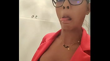 Story public mode fellation branlette espagnol