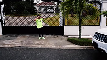 Perrear fumar chingar