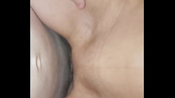 Braga de mi hermanastra me sorprende y me la follo rico y duro