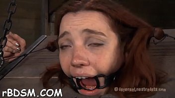 Inflicting joy on babe's twat