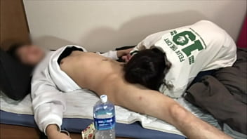 性欲が盛んな20代の若いカップル。今日もいつもの様に激しく求めあいました。