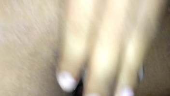 แหย่หีสาวนักเรียนแตดสวยน่าเลีย