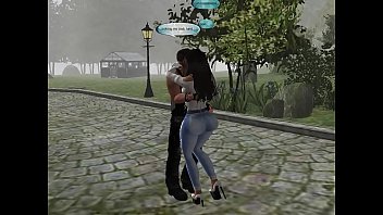 Milf in jeans wiggling her big ass