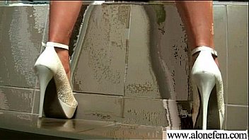 Solo horny girl pleasing herself on cam movie 01