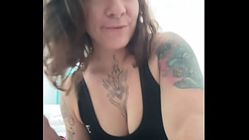 Toujours les jolis bodys pour mettre en valeur les jolis q