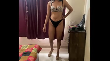 Niyati walking the ramp in leopard polka dots