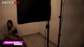 Yasmin muller trechinho de ensaio fotográfico com diretor gozador 19