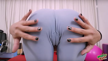 Incredible cameltoe on such a petite babe