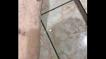 Fazendo Xixi Me Lavando thumbnail