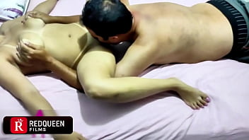 Ele foi alugar uma casa e aproveitou pra comer a dona he went to rent a house and took the opportunity to screw the owner