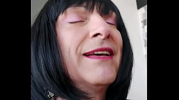 Tirei Leite Mesmo Depois De Três Machos Me Fuder thumbnail