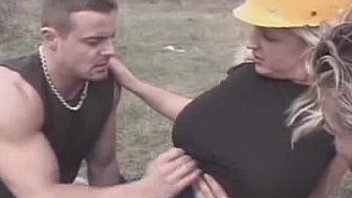 Bisexual Construction Workers Get Cum thumbnail