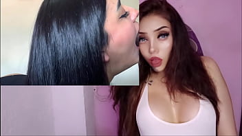 Se cogen a la hermanastra con lentes y le hacen un anal