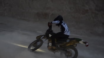 Hondureño Se Coje La Pista thumbnail