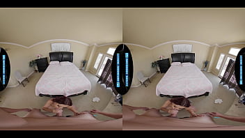 Vanessa marie offers her pussy in vr
