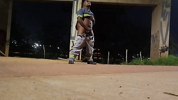 Me masturbando na rua