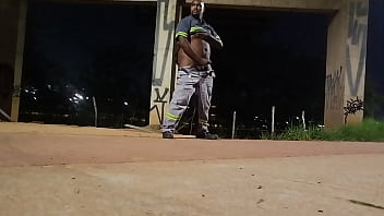 Me masturbando na rua