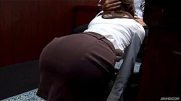 Office slut ibuki kneels down and gives her boss a wet blowjob