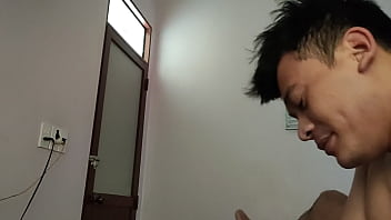 Anh Hàng Xóm Ngày Nghỉ thumbnail