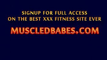 Muscled ladies threesome