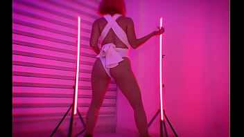 Colombian slut dances to make some dough