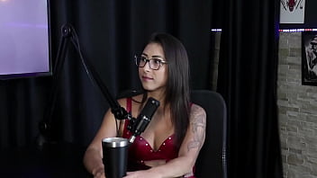 Gosta de apanhar mas não gosta de bater foi capa da revista sexy acha que homens tem medo dela e pensou em desistir do reality luciana picchi sheer red