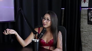 Gosta de apanhar mas não gosta de bater foi capa da revista sexy acha que homens tem medo dela e pensou em desistir do reality luciana picchi sheer red