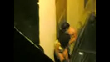 Cogiendo en via publica