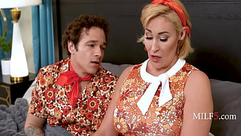 Live tv chaos step mom and step son had to have sex in the sitcom they were acting in Live tv chaos step mom and step son had to have sex in the sitcom they were acting in