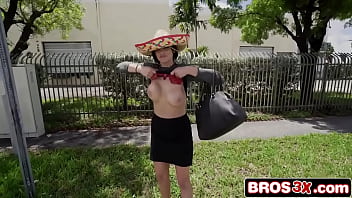 Cinco de mayo fun turns hardcore with big tit flash and a intense ride