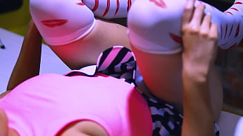 Hermana linda y el compañero de su